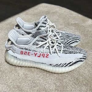 Adidas Yeezy Boost 350 v2 zebra
